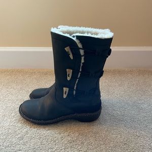 UGG Kona Black Leather Boots Size 7